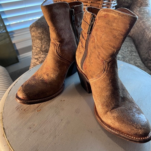 Lucchesi Catalina Bootie - Picture 3 of 9